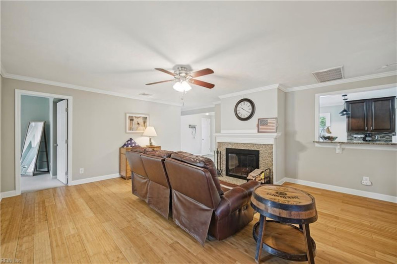 Photo 9 of 39 residential for sale in Norfolk virginia