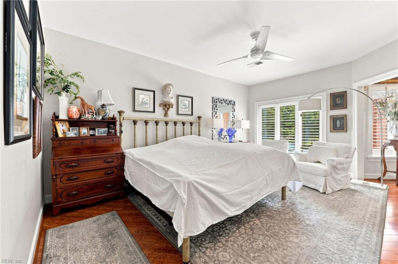 Photo 23 of 41 residential for sale in Norfolk virginia