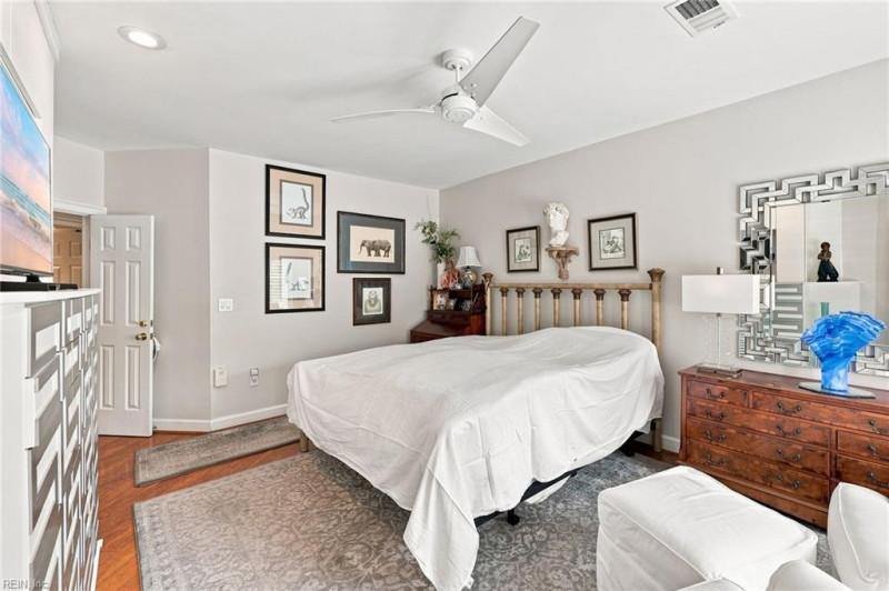 Photo 25 of 41 residential for sale in Norfolk virginia