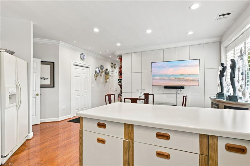 Photo 32 of 41 residential for sale in Norfolk virginia