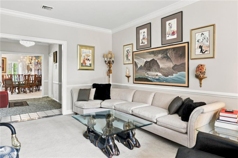 Photo 6 of 41 residential for sale in Norfolk virginia