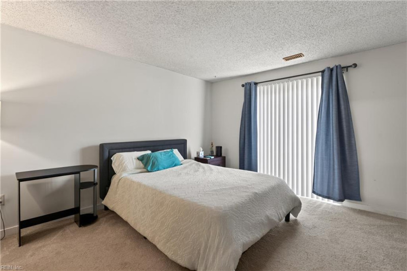 Photo 12 of 22 residential for sale in Virginia Beach virginia