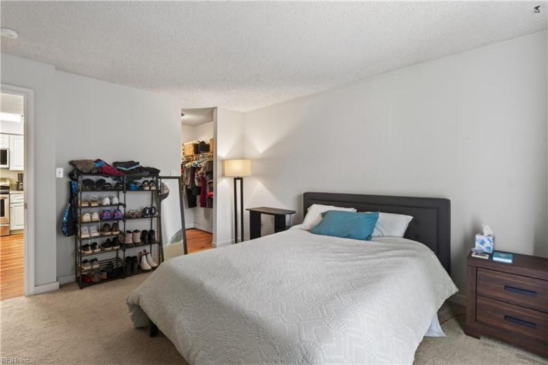 Photo 13 of 22 residential for sale in Virginia Beach virginia