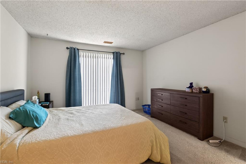 Photo 14 of 22 residential for sale in Virginia Beach virginia