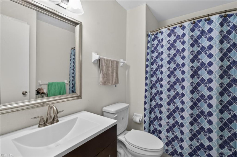 Photo 17 of 22 residential for sale in Virginia Beach virginia