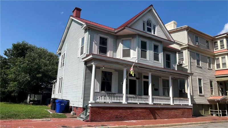 Photo 1 of 30 residential for sale in Portsmouth virginia