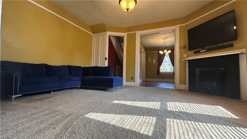 Photo 13 of 30 residential for sale in Portsmouth virginia