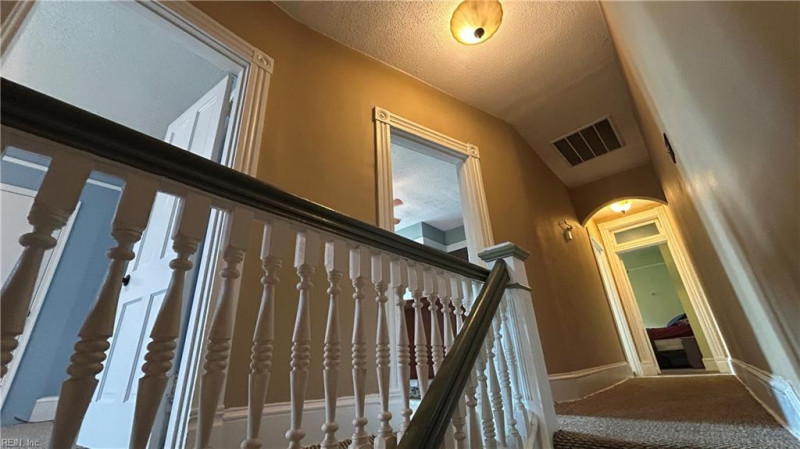Photo 15 of 30 residential for sale in Portsmouth virginia