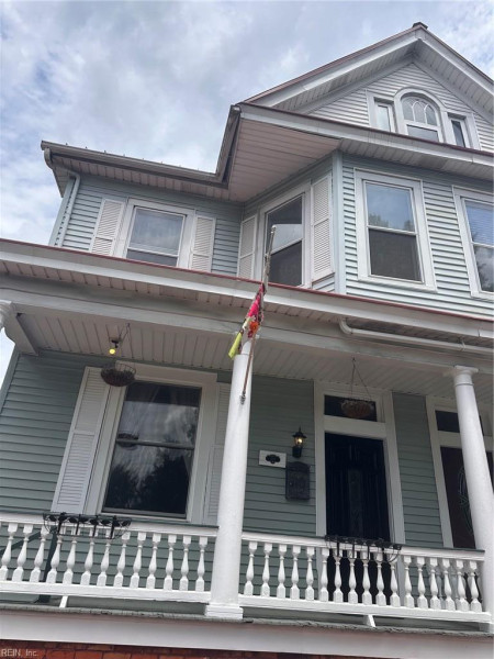 Photo 2 of 30 residential for sale in Portsmouth virginia