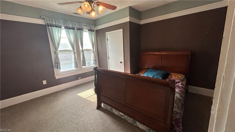 Photo 22 of 30 residential for sale in Portsmouth virginia