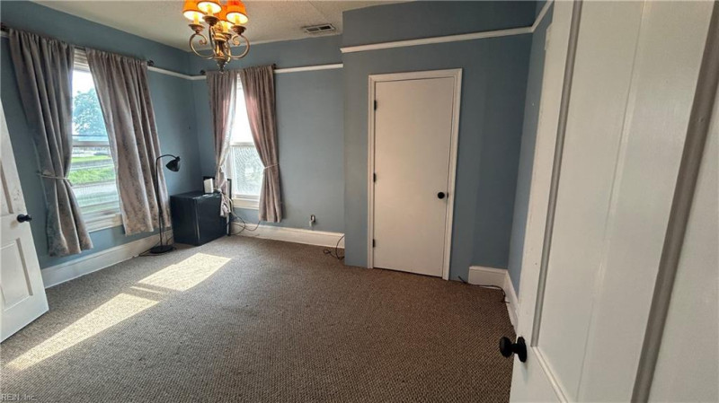 Photo 23 of 30 residential for sale in Portsmouth virginia