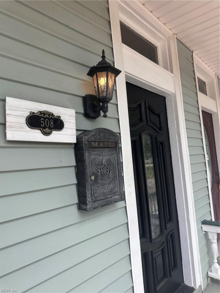 Photo 4 of 30 residential for sale in Portsmouth virginia