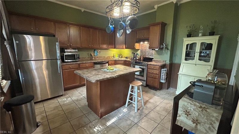 Photo 8 of 30 residential for sale in Portsmouth virginia