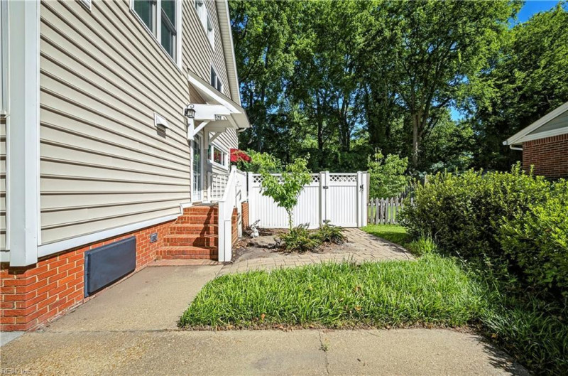 Photo 32 of 51 residential for sale in Norfolk virginia Photo 32 of 51 residential for sale in Norfolk virginia