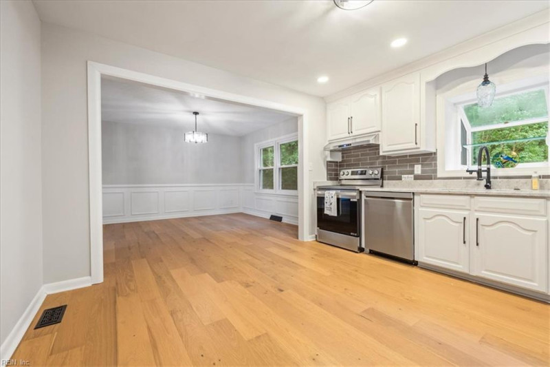 Photo 6 of 35 residential for sale in Newport News virginia