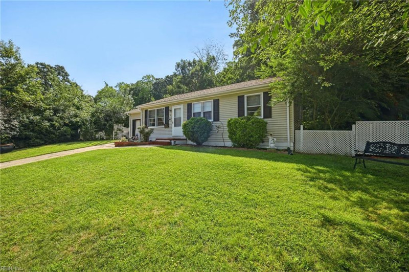 Photo 3 of 26 residential for sale in Newport News virginia Photo 3 of 26 residential for sale in Newport News virginia