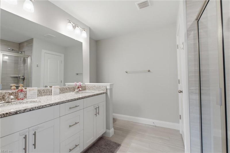 Photo 19 of 43 residential for sale in Suffolk virginia