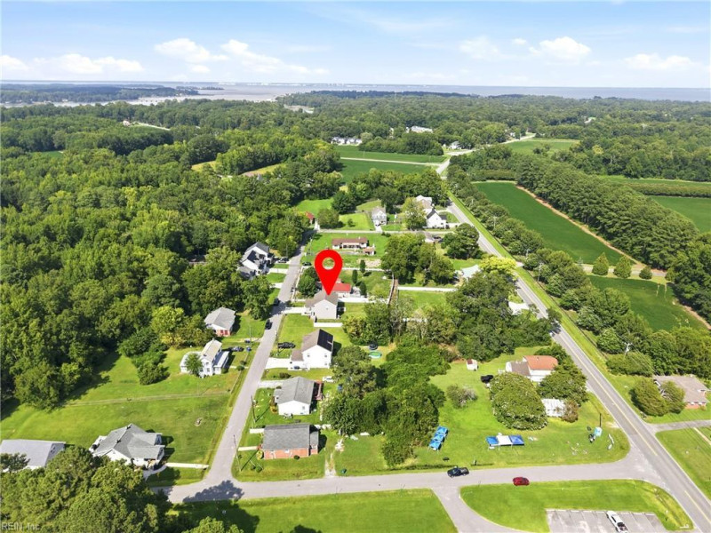 Photo 37 of 43 residential for sale in Suffolk virginia