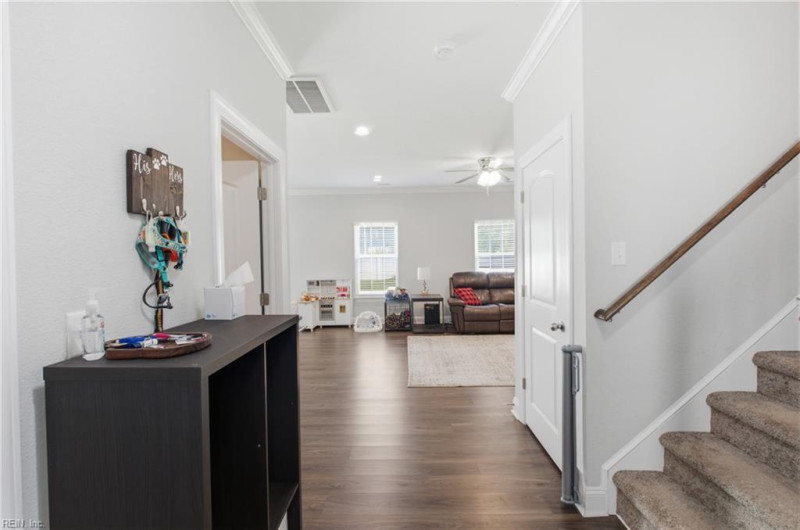 Photo 4 of 43 residential for sale in Suffolk virginia