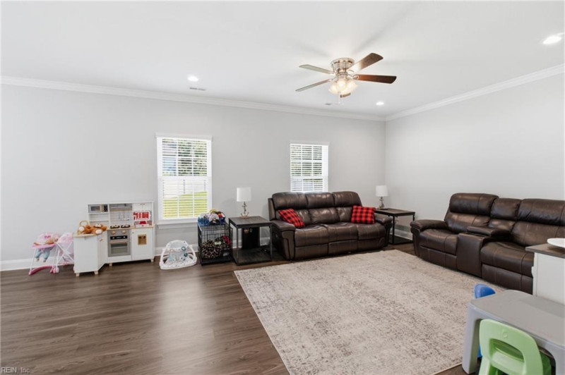 Photo 7 of 43 residential for sale in Suffolk virginia