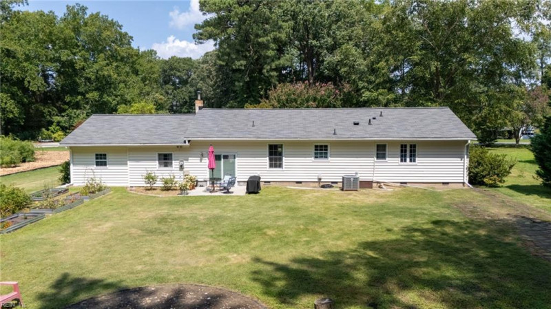 Photo 35 of 50 residential for sale in York County virginia