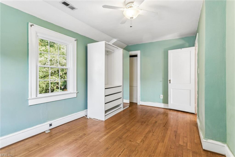 Photo 32 of 48 residential for sale in Hampton virginia Photo 32 of 48 residential for sale in Hampton virginia