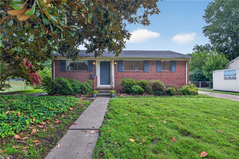 Photo 1 of 22 residential for sale in Portsmouth virginia