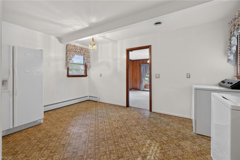 Photo 8 of 22 residential for sale in Portsmouth virginia