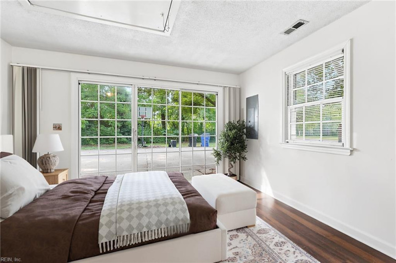 Photo 19 of 50 residential for sale in Virginia Beach virginia