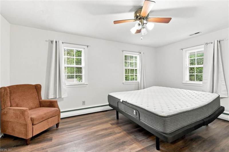 Photo 23 of 50 residential for sale in Virginia Beach virginia