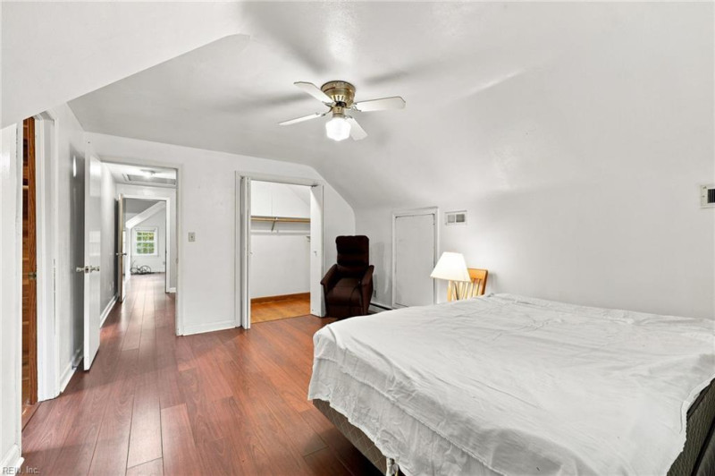 Photo 34 of 50 residential for sale in Virginia Beach virginia