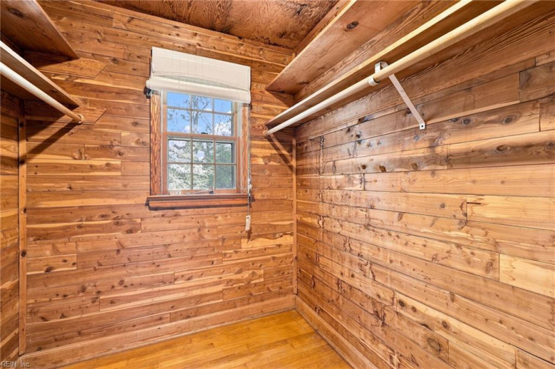 Photo 35 of 50 residential for sale in Virginia Beach virginia