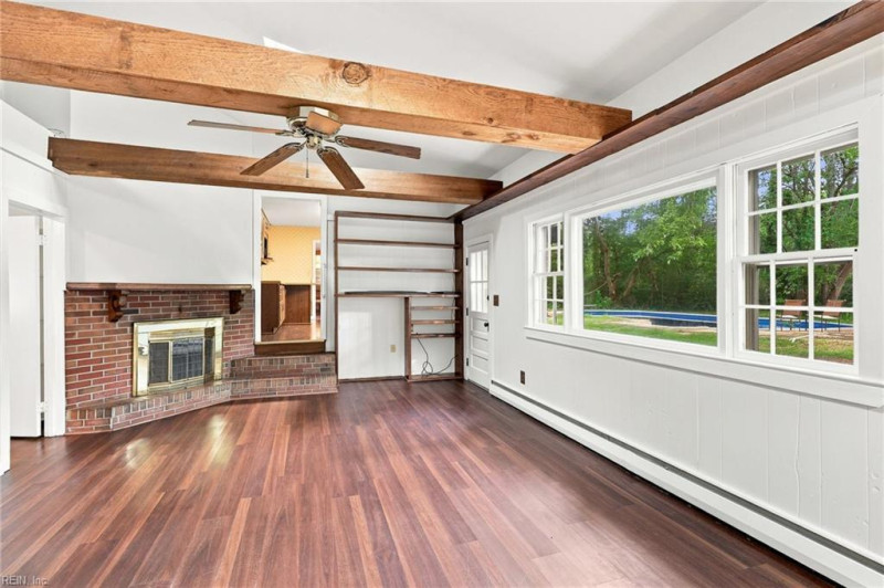 Photo 6 of 50 residential for sale in Virginia Beach virginia