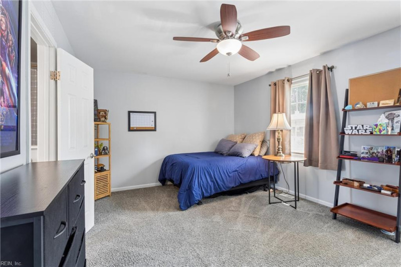 Photo 31 of 45 residential for sale in York County virginia