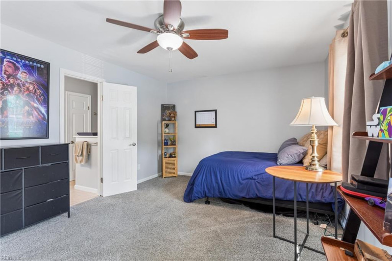 Photo 32 of 45 residential for sale in York County virginia