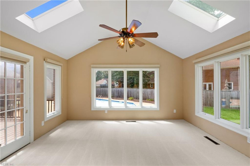 Photo 11 of 50 residential for sale in Virginia Beach virginia
