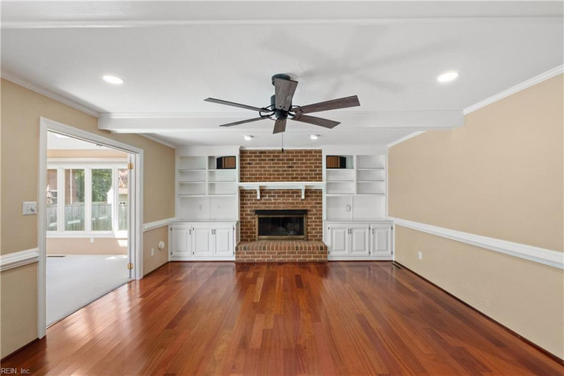 Photo 9 of 50 residential for sale in Virginia Beach virginia
