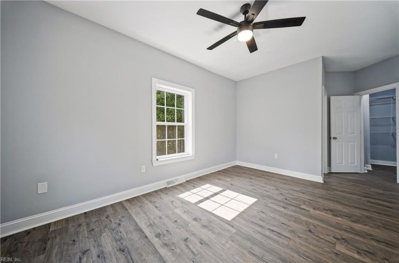 Photo 15 of 50 residential for sale in Chesapeake virginia Photo 15 of 50 residential for sale in Chesapeake virginia