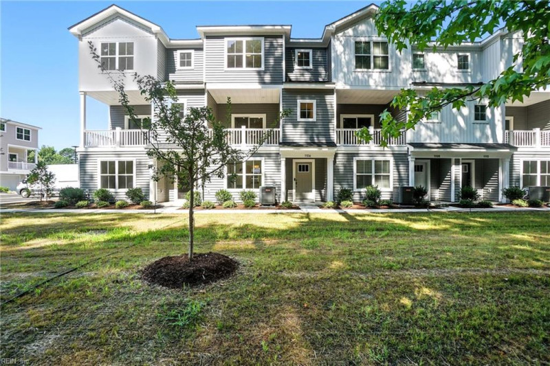 Photo 3 of 50 residential for sale in Virginia Beach virginia