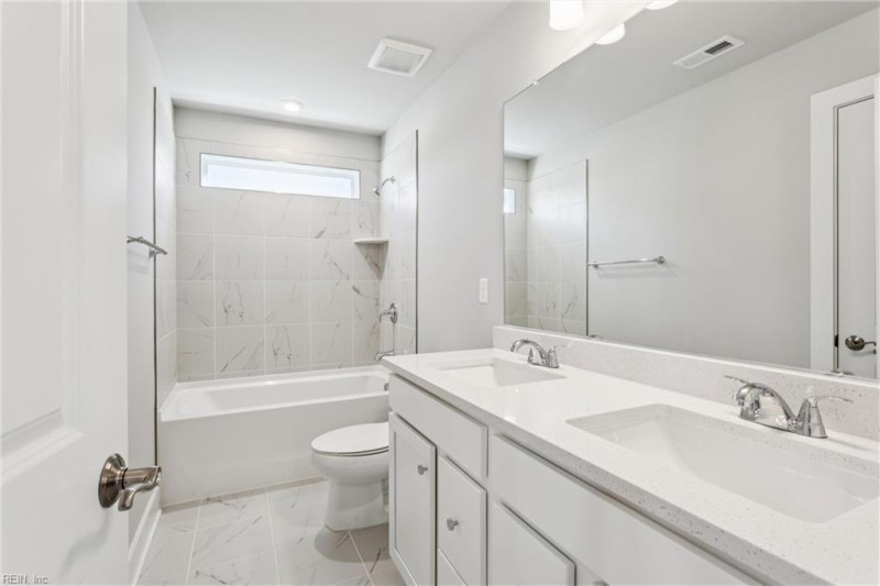 Photo 15 of 25 residential for sale in Poquoson virginia
