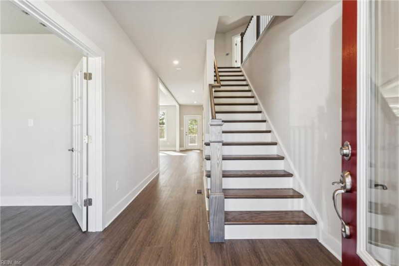 Photo 2 of 25 residential for sale in Poquoson virginia