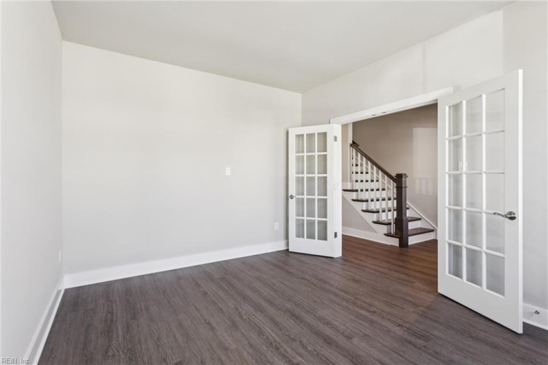 Photo 3 of 25 residential for sale in Poquoson virginia