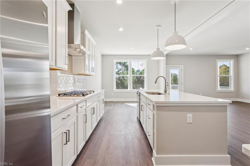 Photo 5 of 25 residential for sale in Poquoson virginia