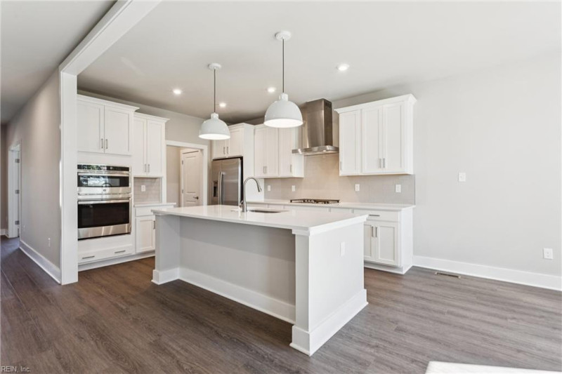 Photo 6 of 25 residential for sale in Poquoson virginia