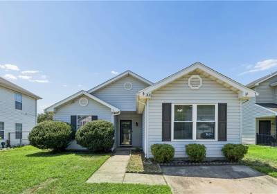 305 Greenfield Crescent, Suffolk, VA 23434