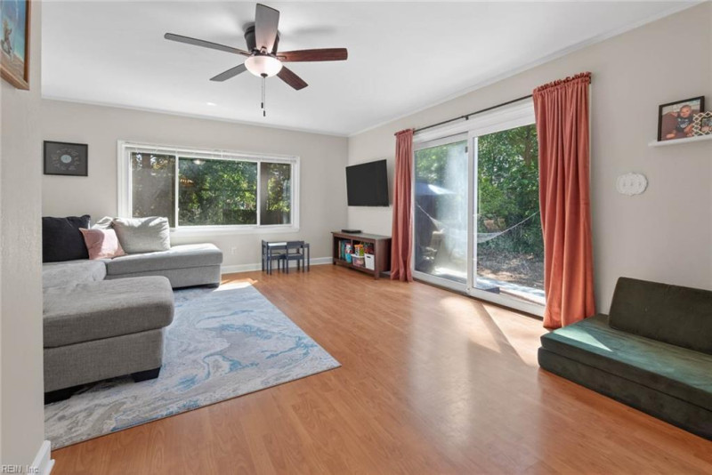 Photo 11 of 50 residential for sale in Norfolk virginia