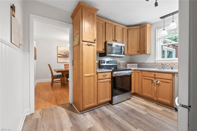 Photo 23 of 50 residential for sale in Norfolk virginia