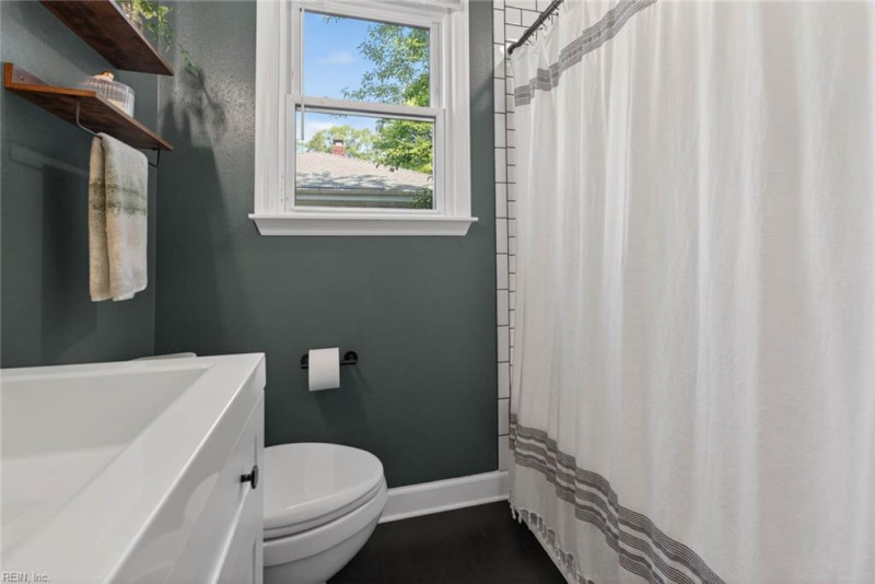 Photo 28 of 50 residential for sale in Norfolk virginia