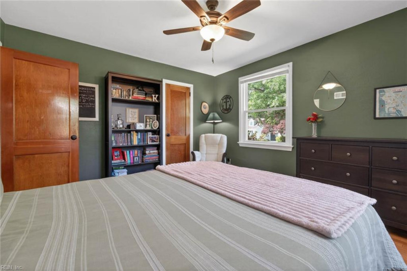 Photo 32 of 50 residential for sale in Norfolk virginia
