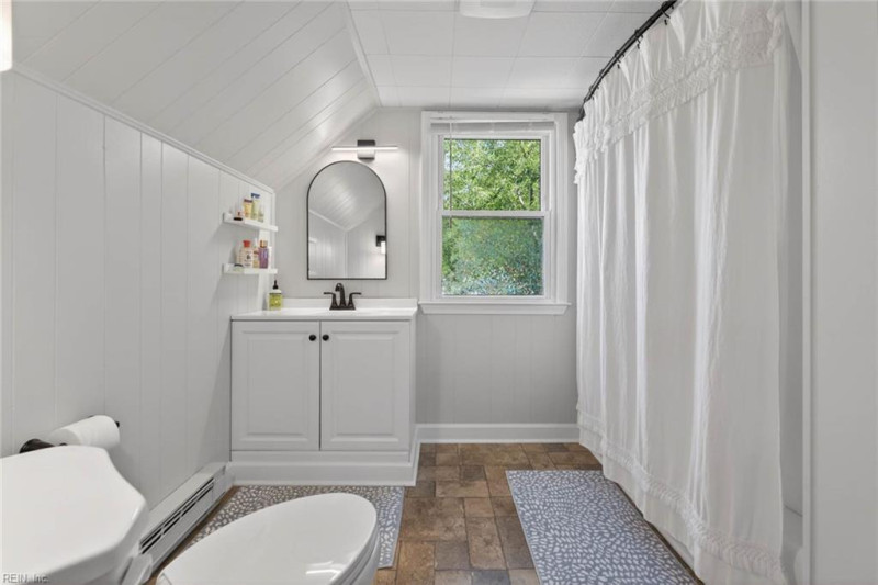 Photo 41 of 50 residential for sale in Norfolk virginia